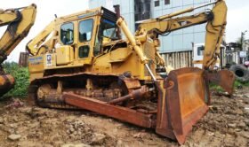 Location Bulldozer d7 à Douala