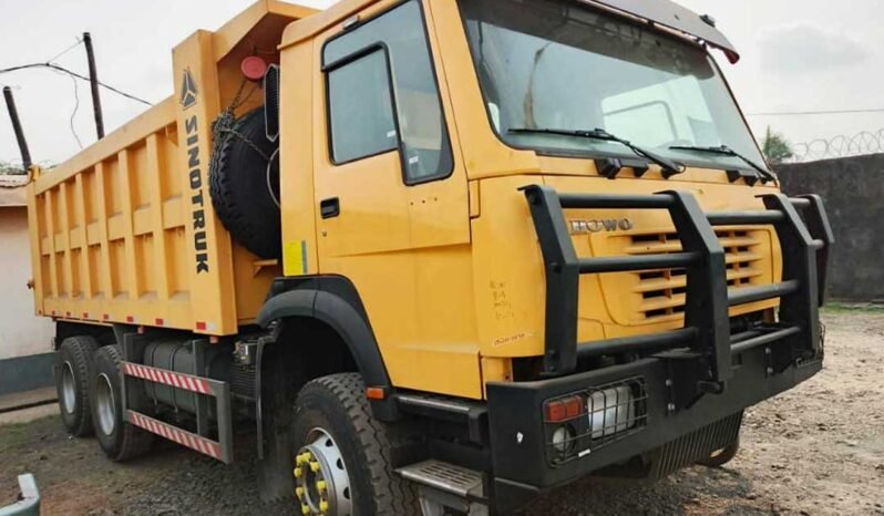 Location camion benne 10roues à Douala