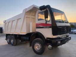 Camion benne 10 roues Mercedes à louer Douala